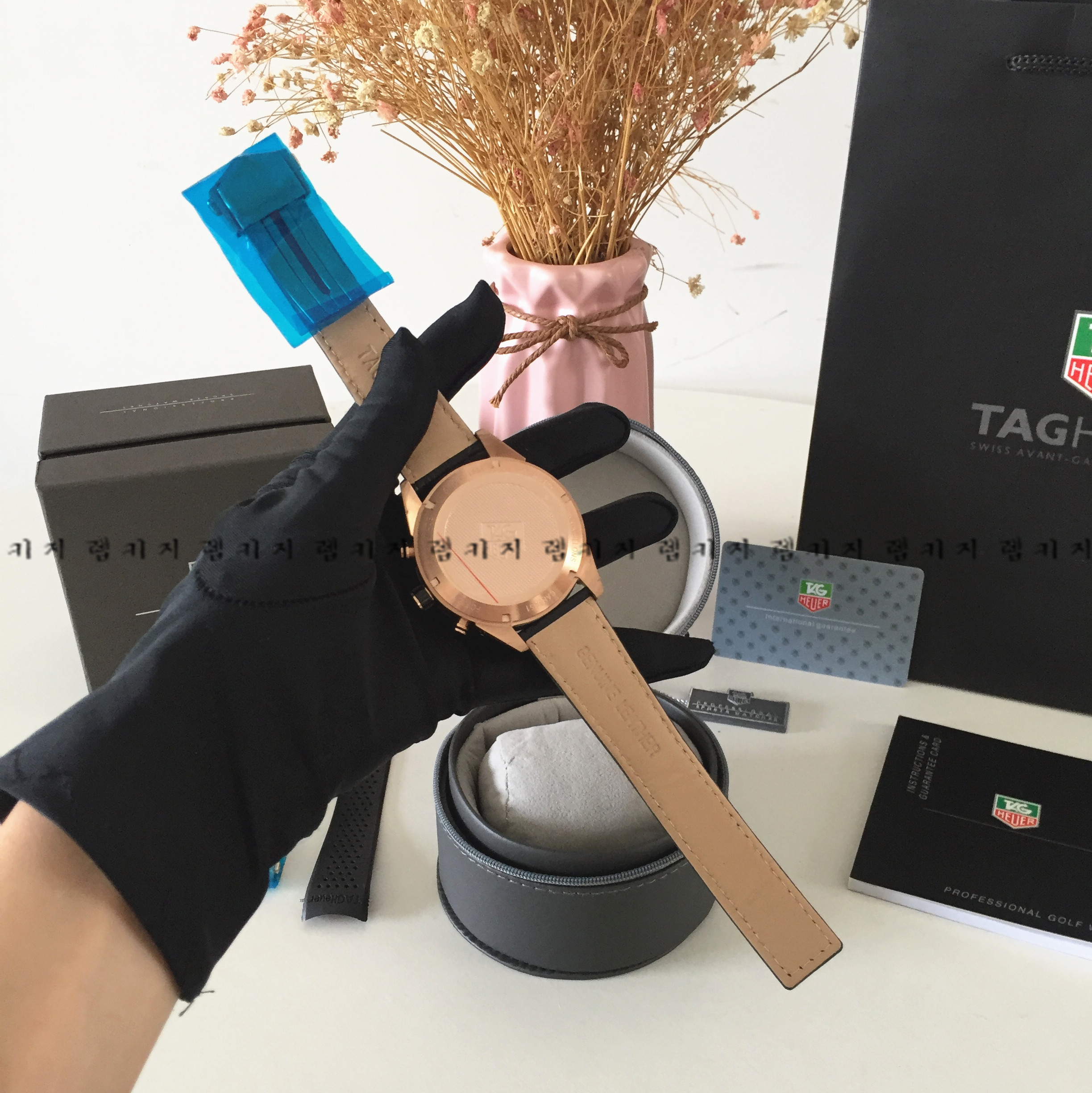 태그호이어 마이크로 뚜르비옹 가죽시계 + 우레탄시계